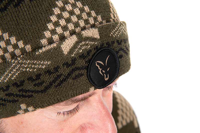 Gorro Fox Navideño con bola - Tienda Carpfishing
