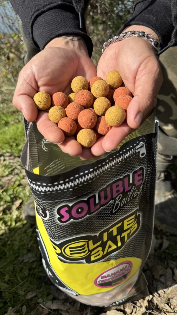 Boilies Solubles Pro Elite Baits Banane Strawberry 20 mm 3,5 Kg