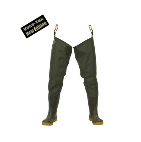 Botas altas Vass 700-60E Nova Series Thigh Verde, diseñadas para carpfishing, resistentes y flexibles en PVC de alta gama.
