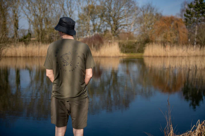 T-shirt Nash Make It Happen Carp Logo T Grün