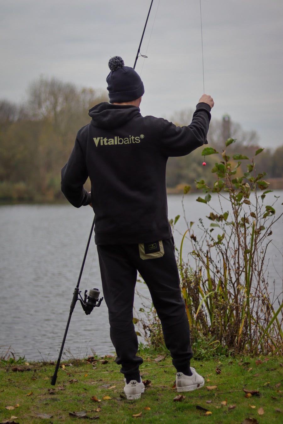 Sudadera Vitalbaits Verde con capucha