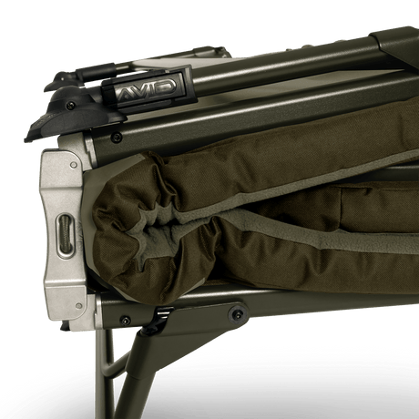 Bed Chair Avid Carp Benchmark Ultra X 8 patas - Tienda Carpfishing
