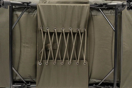 Bed Chair Nash Indulgence 4 Junioren Sleep System Camo - Tienda Carpfishing