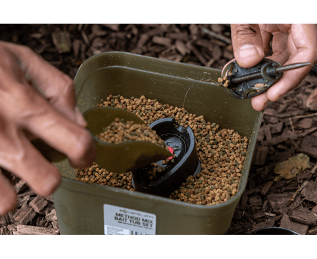 Pala cebadora Korum - Small - Tienda Carpfishing