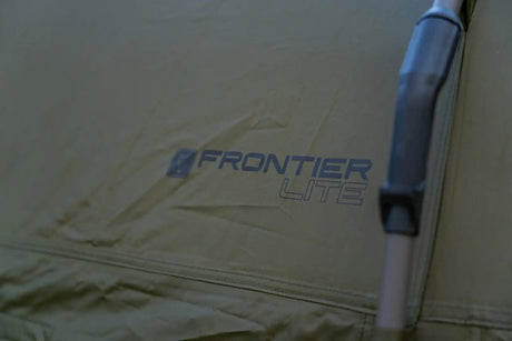 Refugio Fox Frontier Lite - Tienda Carpfishing