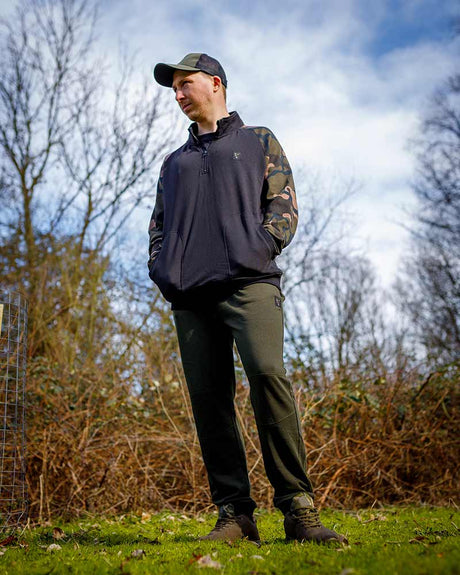 Sudadera Fox LW Negro y Camo con cremallera - Tienda Carpfishing