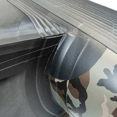 Barca Raptor 230 X - Wide Dark Camo con suelo de aluminio - Tienda Carpfishing