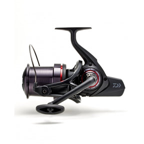 Carrete Daiwa Whisker 22 45 SCW - Tienda Carpfishing