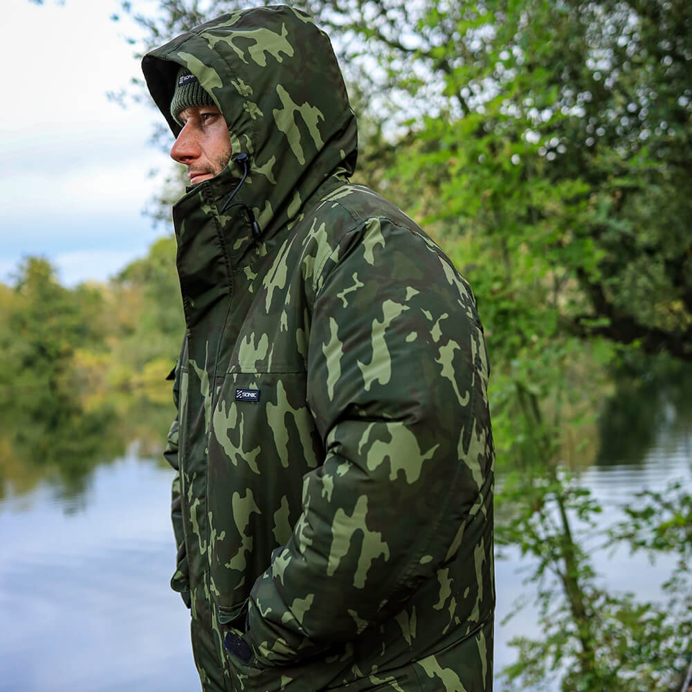 Chaquetón Sonik Camo - Tienda Carpfishing